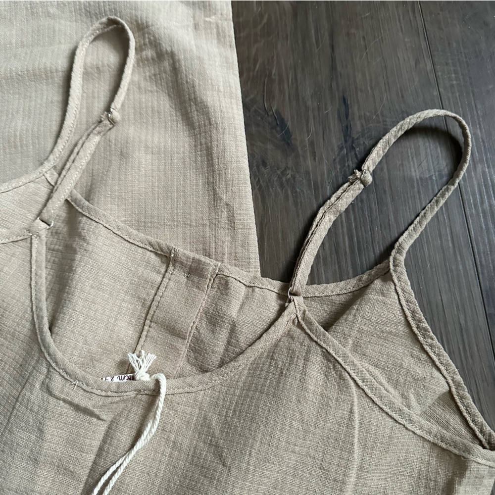 NWT Hem and Thread Easy Woven Jumpsuit - Size Medium - Picture 9 of 9